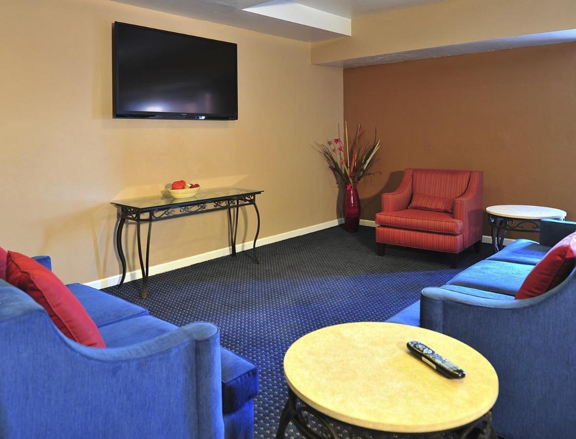 Hilton Vacation Club Varsity Club Тусон Екстериор снимка