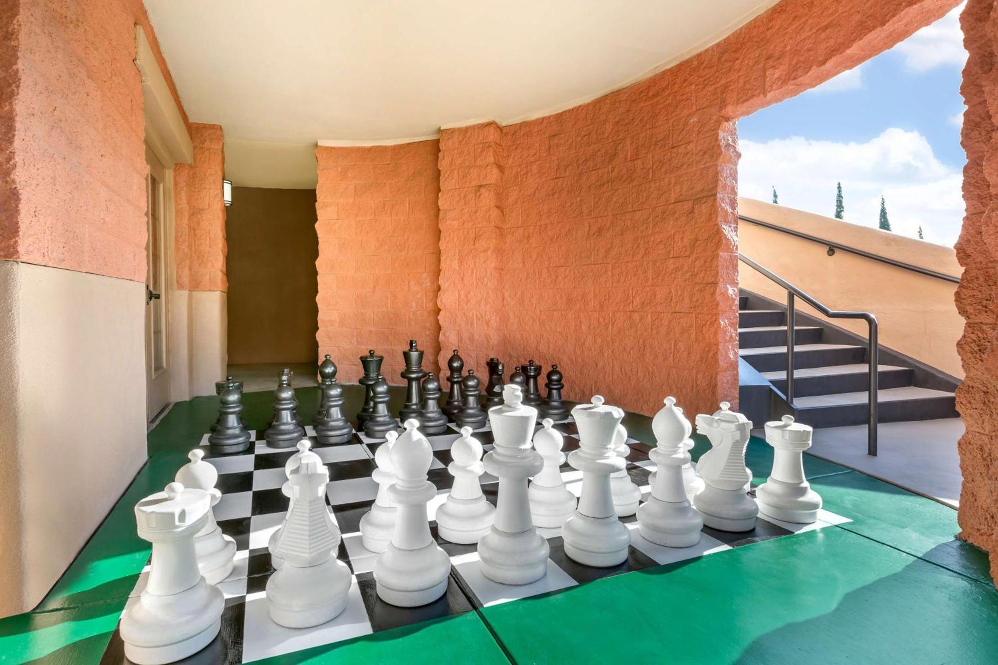 Hilton Vacation Club Varsity Club Тусон Екстериор снимка