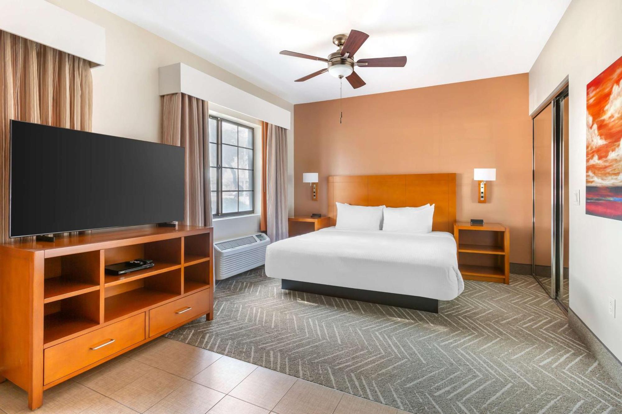 Hilton Vacation Club Varsity Club Тусон Екстериор снимка